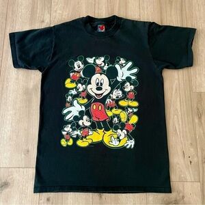 Vintage 90s Mickey Mouse Disney T-Shirt